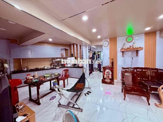 Ngay Tân Hoà Đông, Ngang 8.8 Dài 10.5m, 3 Phòng Ngủ đường Xe Hơi thông