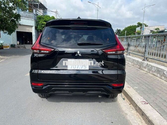 Mitsubishi Xpander 7 chỗ số sàn màu Đen