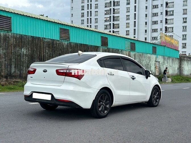 KIA RIO 1.4MT 2015 Sedan Trắng 130.000
