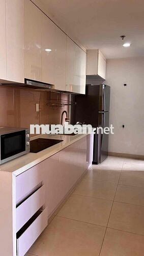 Cần cho thuê gấp căn hộ Central Garden. DT: 87m2, 2pn, 2wc. Giá 16tr/t