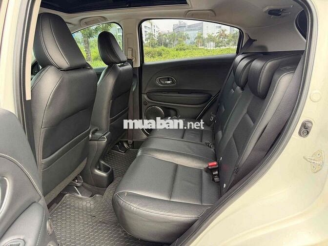 Honda HR-V L 2019 cam360,màn android,loa sub,cốpđi