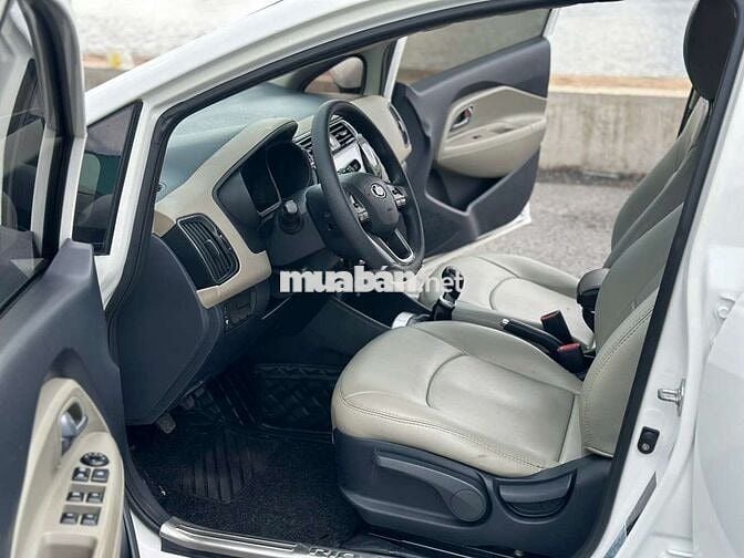 KIA RIO 1.4MT 2015 Sedan Trắng 130.000