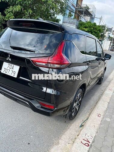 Mitsubishi Xpander 7 chỗ số sàn màu Đen