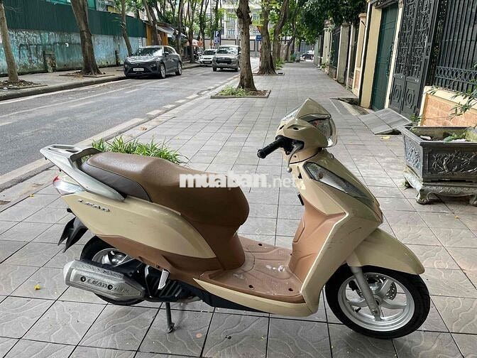 Honda Lead Vàng kem