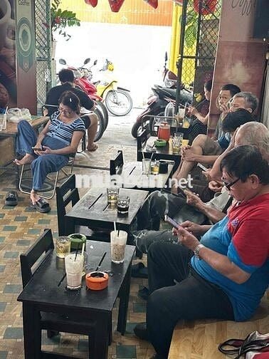 Sang nhượng quán cà phê góc 2 mặt tiền quận 11