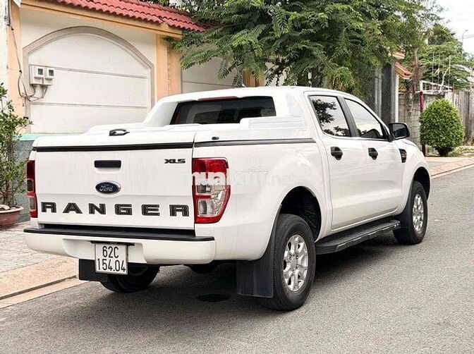 Ford Ranger XLS số sàn 4x2 sx 2020