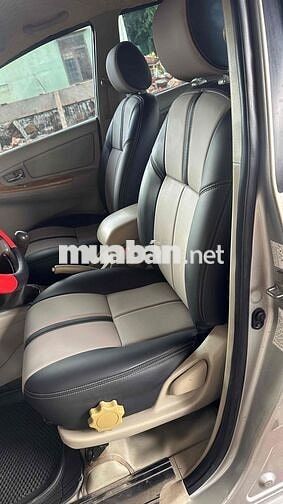 Toyota Innova 2009 Số sàn Bạc 7 chỗ