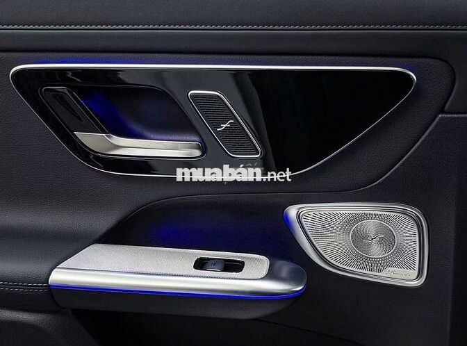 Mercedes-Benz GLC300 4Matic V3 2025 Trắng/Đen