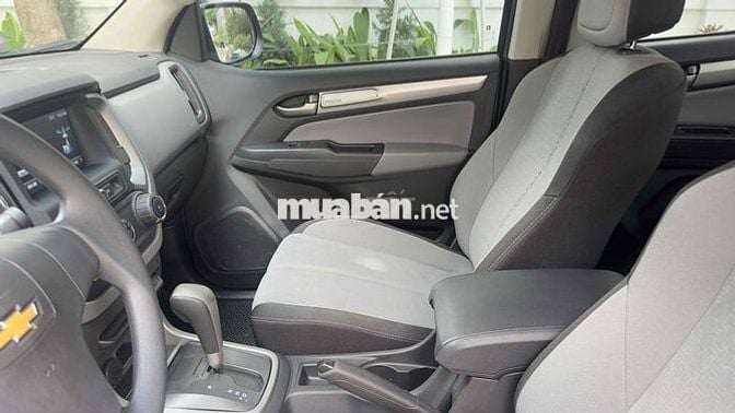 Chevrolet Colorado LT 2018 Trắng Tự động 12.000 km