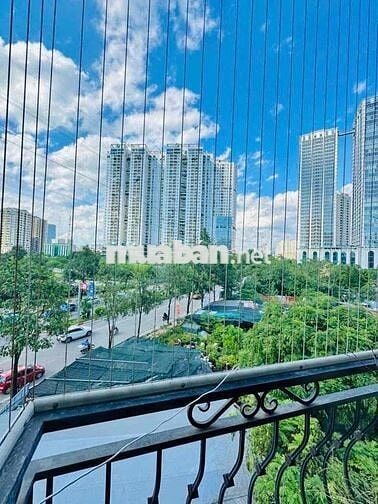 GÁC XÉP FULL ĐỒ SIÊU XINH NGAY ĐH HÀ NỘI - CMC NGÃ TƯ TỐ HỮU
