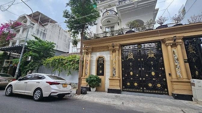 Bán biệt thự đẹp ở ngay (16x30m) - đường Bàu Cát, Tân Bình