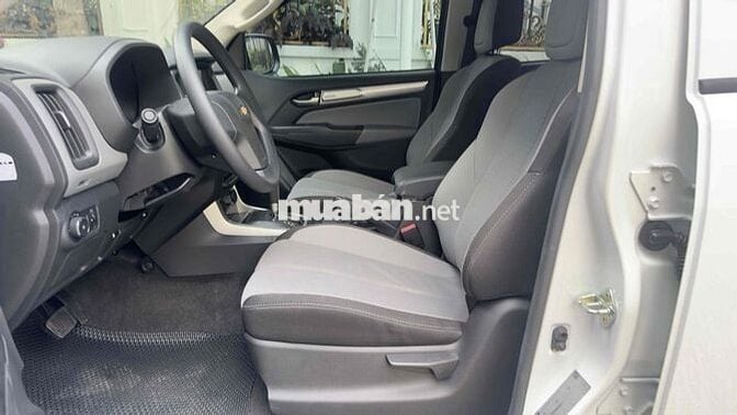 Chevrolet Colorado LT 2018 Trắng Tự động 12.000 km