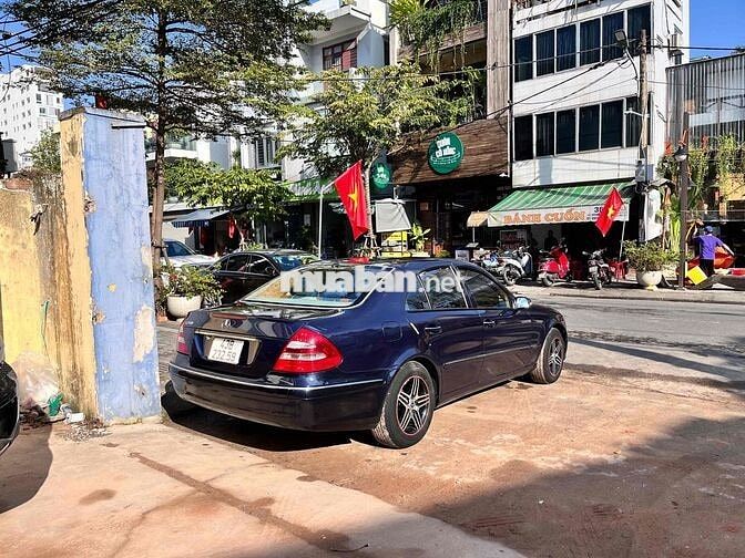 Mercedes Benz E240 W211 2003 Xanh