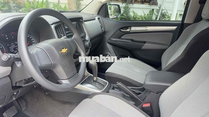 Chevrolet Colorado LT 2018 Trắng Tự động 12.000 km