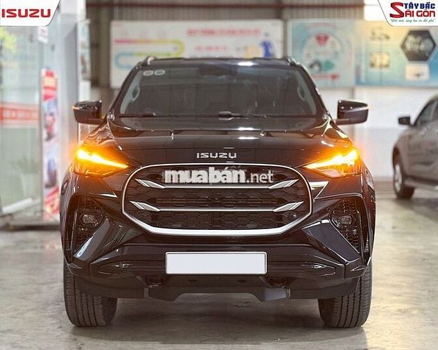 ISUZU MU-X PREMIUM 4x4 AT -  TẶNG NGAY 20L DẦU