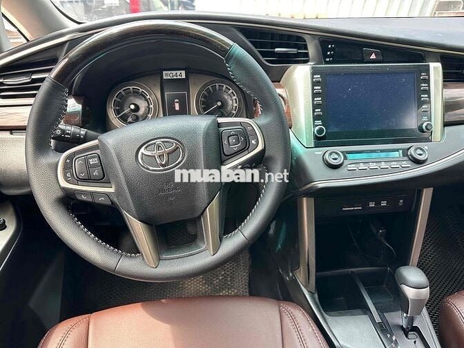 Toyota Innova 2.0G AT 2021 Nâu 87,000km