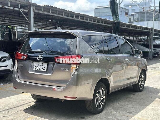 Toyota Innova 2.0G AT 2021 Nâu 87,000km