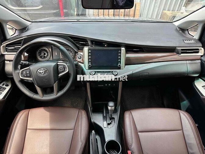 Toyota Innova 2.0G AT 2021 Nâu 87,000km