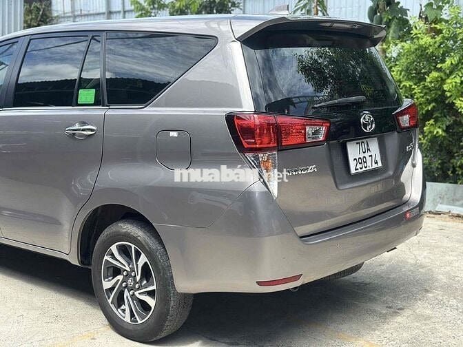 Toyota Innova 2.0G AT 2021 Nâu 87,000km