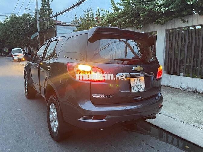Chevrolet Trailblazer 2019 Xám Tự động 7 chỗ