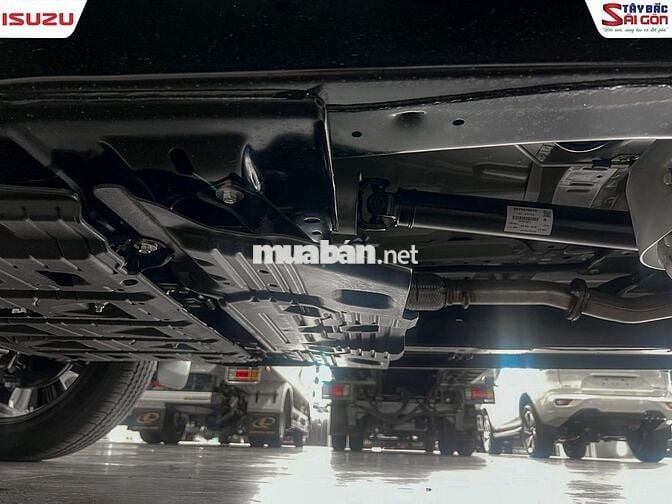 ISUZU MU-X PRESTIGE - SUV 7 CHỖ ĐÁNG MUA