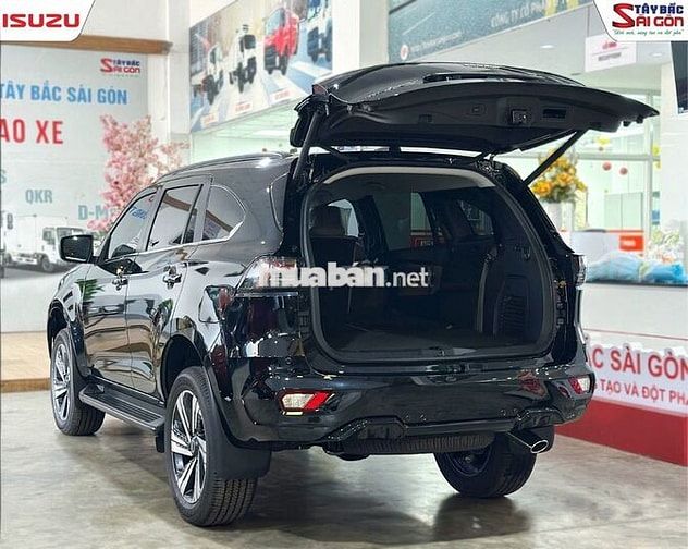 ISUZU MU-X PREMIUM 4x4 AT -  TẶNG NGAY 20L DẦU