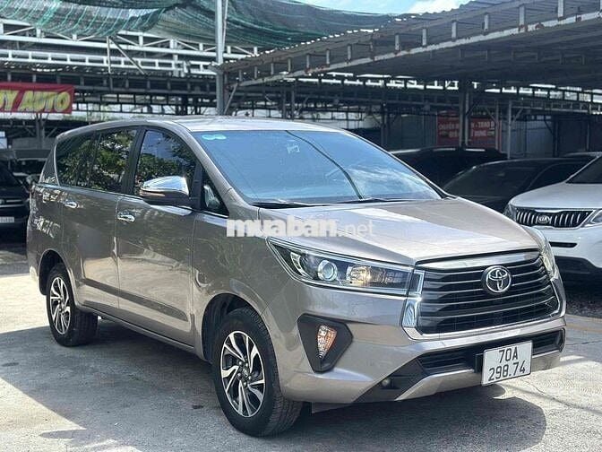Toyota Innova 2.0G AT 2021 Nâu 87,000km