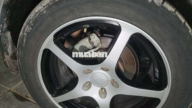 Kia Carens 2010 Bạc Tự động 7 chỗ