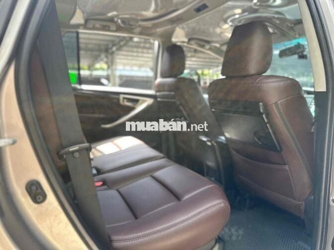 Toyota Innova 2.0G AT 2021 Nâu 87,000km