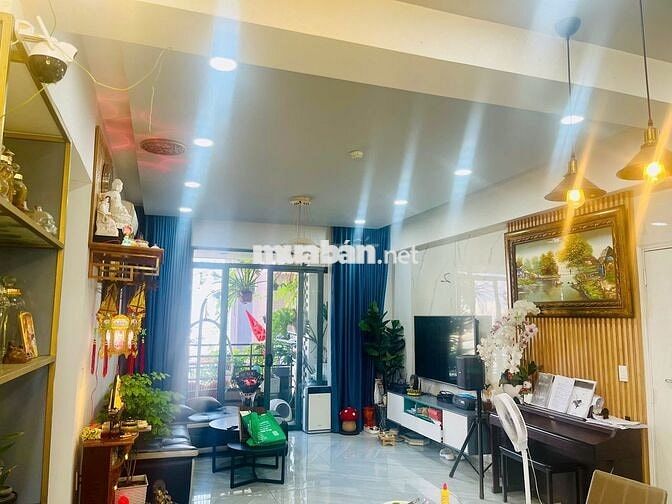 BÁN C/C THUẬN VIÊT Q.11, 98M2(2PN) GIÁ CHỈ 6,1 TỶ.