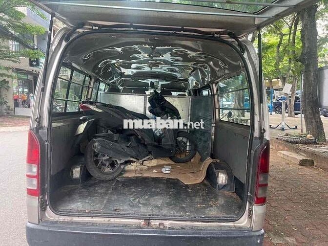 Toyota Hiace Xe khách Bạc