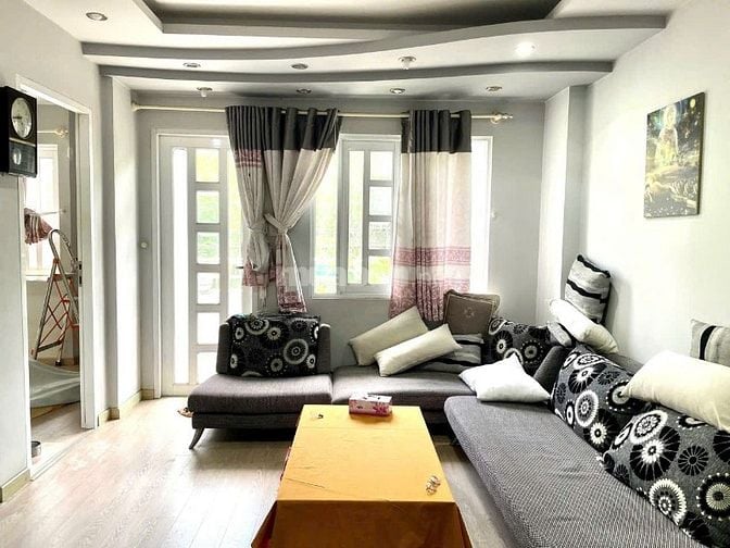 Cho thuê CHCC Binh Thới, P8, Q11/ Lầu 1 Lô C, nhà 17 Lãnh Binh Thăng