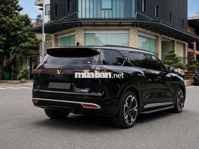 VinFast VF9 PLUS 2025 Đen 6 chỗ 10.000 KM