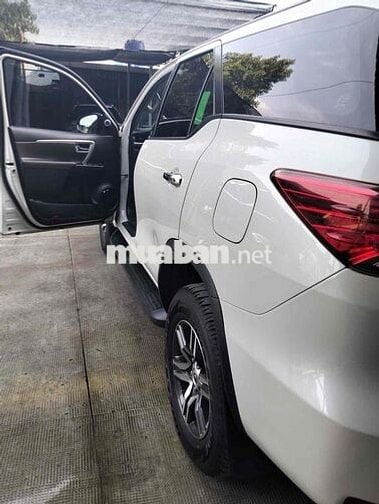 Cần bán xe toyota fortuner 2019 ( xe gia đình )