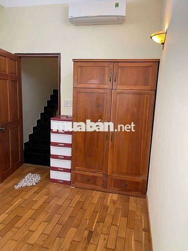 Cho thuê nhà nguyên căn.Đường Trần Đình Xu.Phường Nguyễn Cư Trinh. Q1