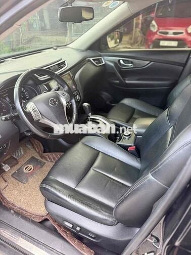 Nissan X-Trail 2.5 Premium 2018 Đen 10 vạn km