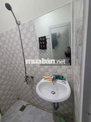 Nhà 4 phòng ngủ, có nội thất, hẻm xe hơi , ngay cầu long kiển