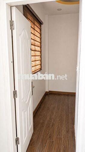 Bán nhà mặt tiền số 672 Nguyễn Trãi P11 Q5 kinh doanh sầm uất