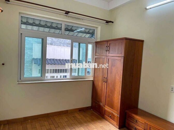 Cho thuê nhà nguyên căn.Đường Trần Đình Xu.Phường Nguyễn Cư Trinh. Q1