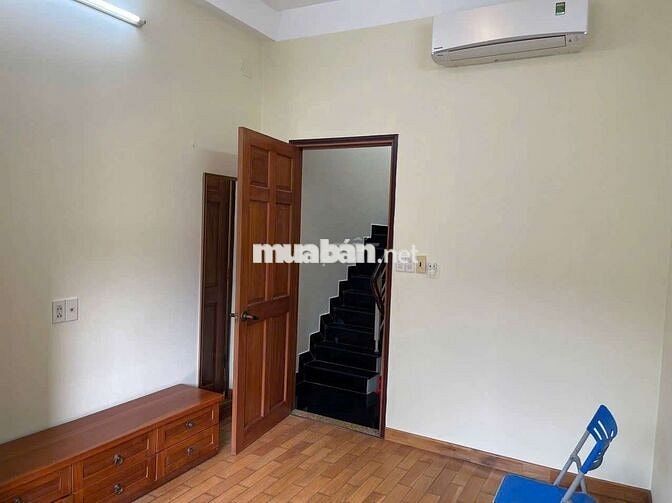 Cho thuê nhà nguyên căn.Đường Trần Đình Xu.Phường Nguyễn Cư Trinh. Q1