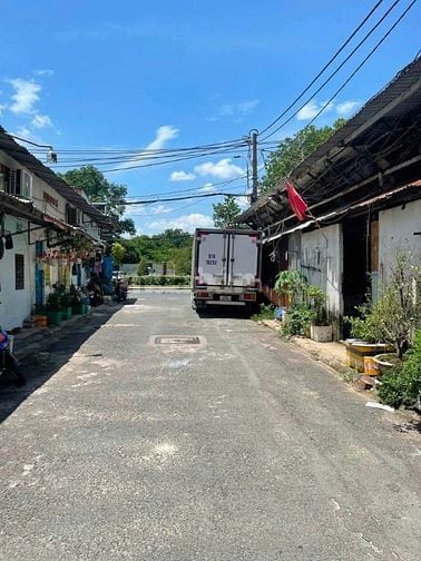 NHÀ 1/ ĐƯỜNG TÂN SƠN HẺM 6m THÔNG 1/ CHỢ PHẠM VĂN BẠCH