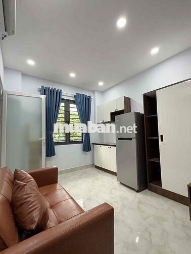Phòng Ban công full nội thất đầu Lê Đức Thọ