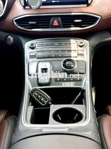 Hyundai Santafe Premium 2023 Xăng 9000km Trắng