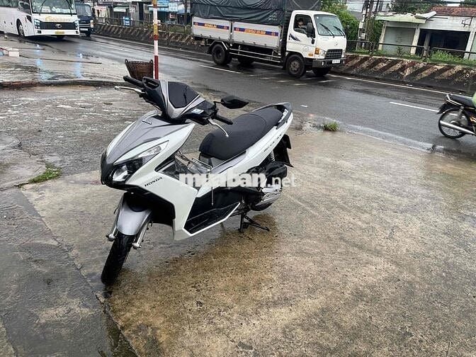 Honda Air Blade 2015 Trắng bạc