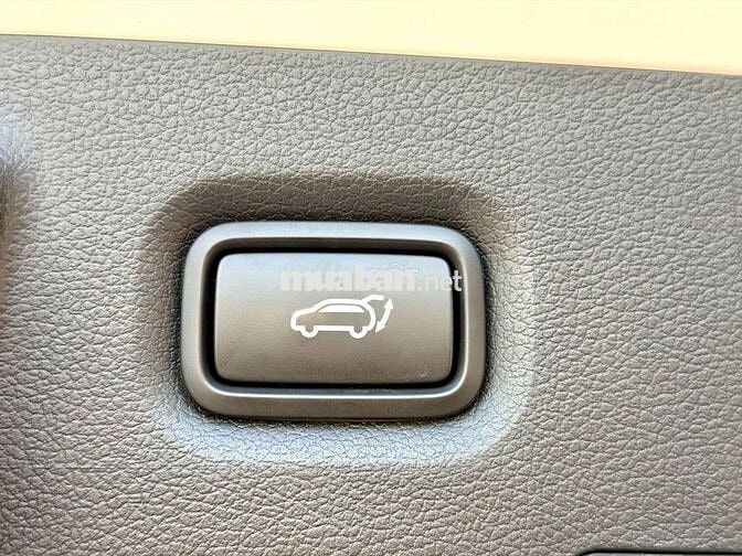 Hyundai Santafe Premium 2023 Xăng 9000km Trắng
