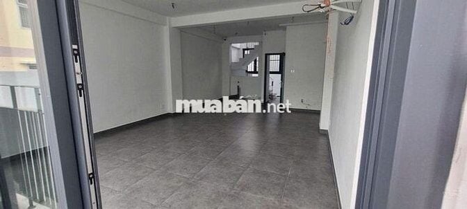 Cho Thuê Nhà Đường 3/2, Quận 10 ( Ngang 5m - Có Thang Máy - Nhà Rộng )