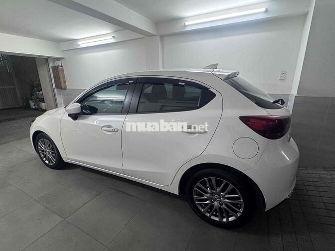 Mazda Mazda 2 2022 Trắng 17,000km Thái Lan