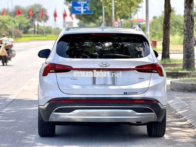 Hyundai Santafe Premium 2023 Xăng 9000km Trắng