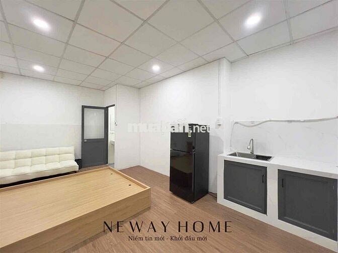Studio ban công full nội thất máy giặt riêng gần cầu Nguyễn Văn Cừ