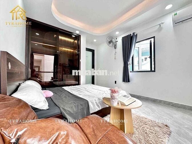THUÊ CĂN HỘ HOÀNG HOA THÁM 25M2 NHÀ MỚI - BAN CÔNG FULL NỘI THẤT